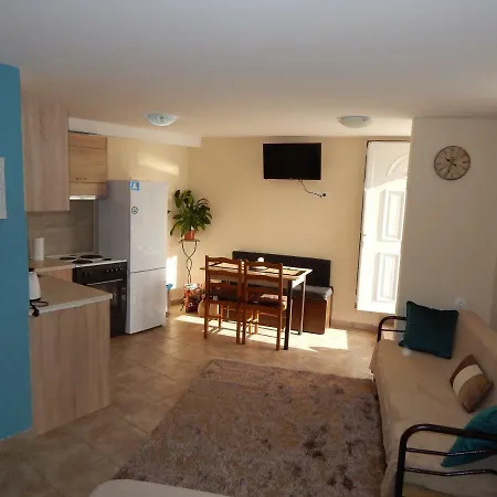 Guest house Toula's Luxury Studio *