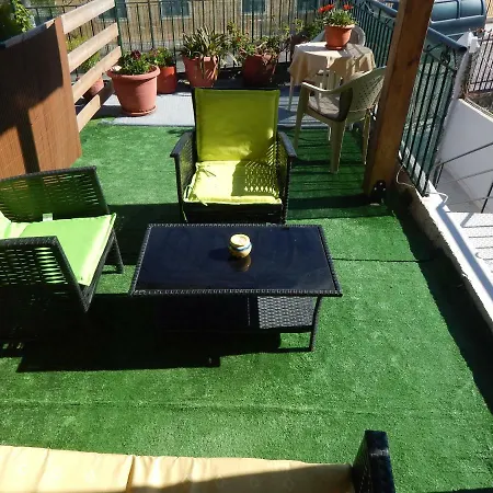 Toula's Luxury Studio Guest house *