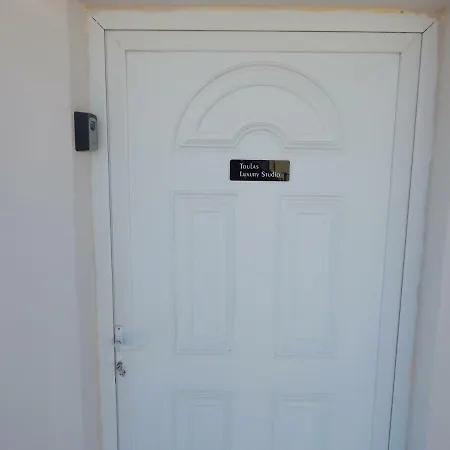 Guest house Toula's Luxury Studio
